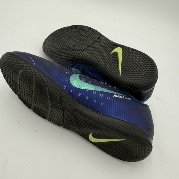 Nike Mercerial Vapor 13 Club Junior Indoor Football Shoes Size 3 NWOT - Picture 7 of 8